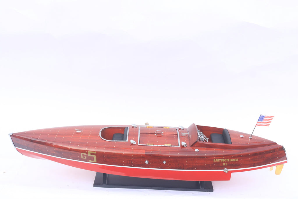 Modell-Speedboot Baby Bootlegger (with hundreds of brass pins on hull) 90 x 21 x H. 23 cm