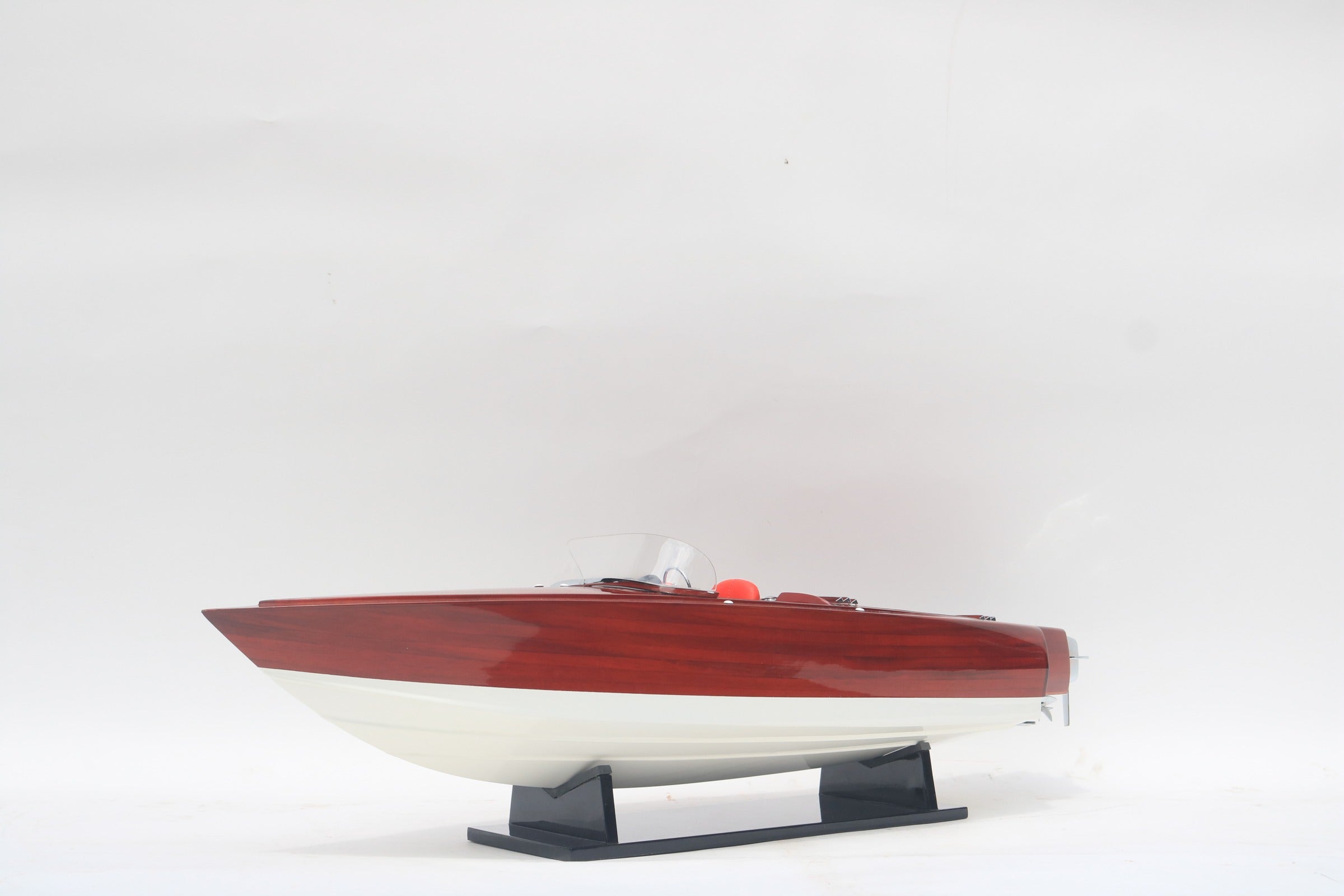 Model Speed Boat Alpha Z 90 x 22 x H. 28 cm