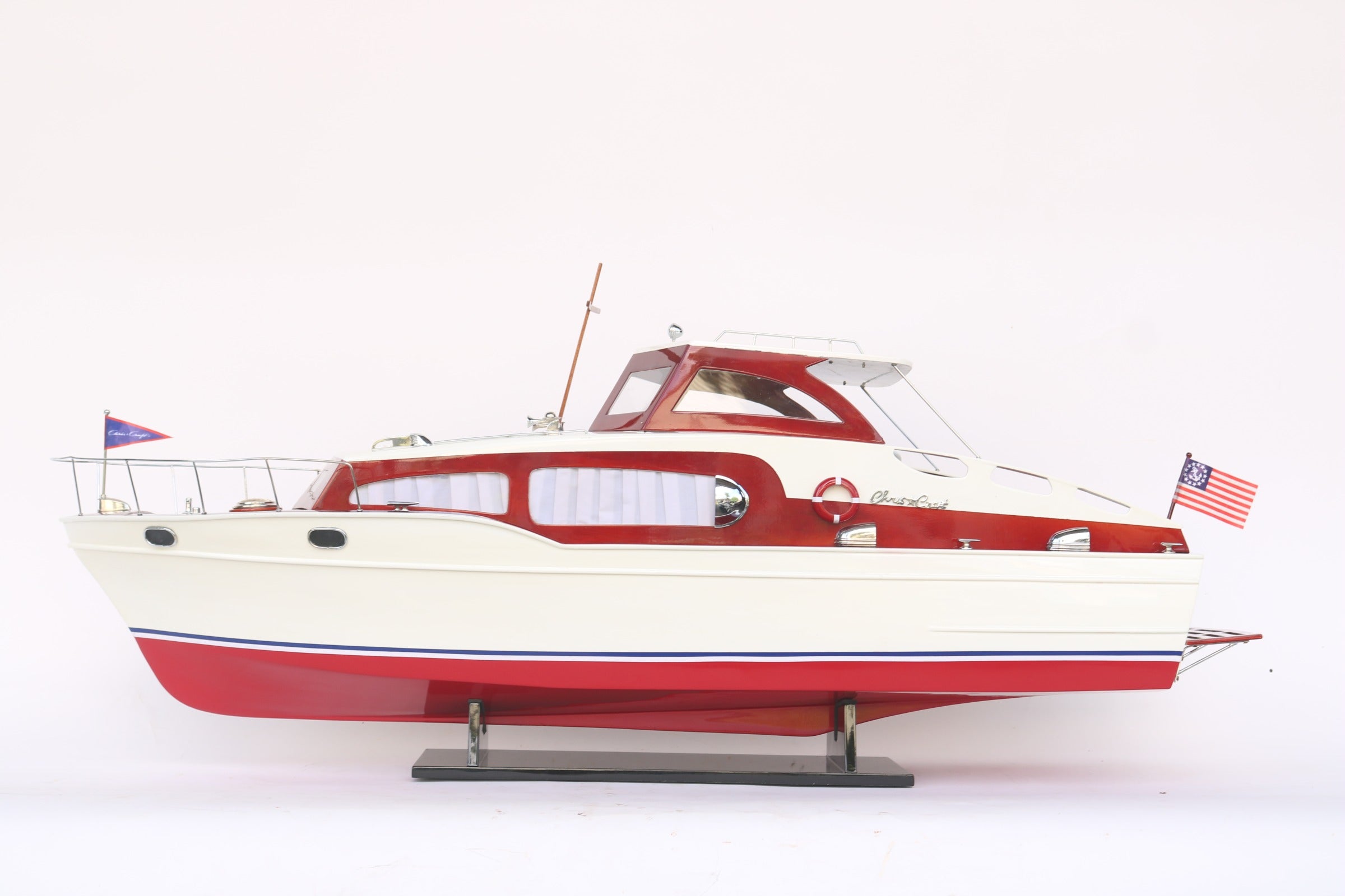 Model Speed Boat Chris Craft Cabin Cruiser 76 x 22 x H. 30 cm