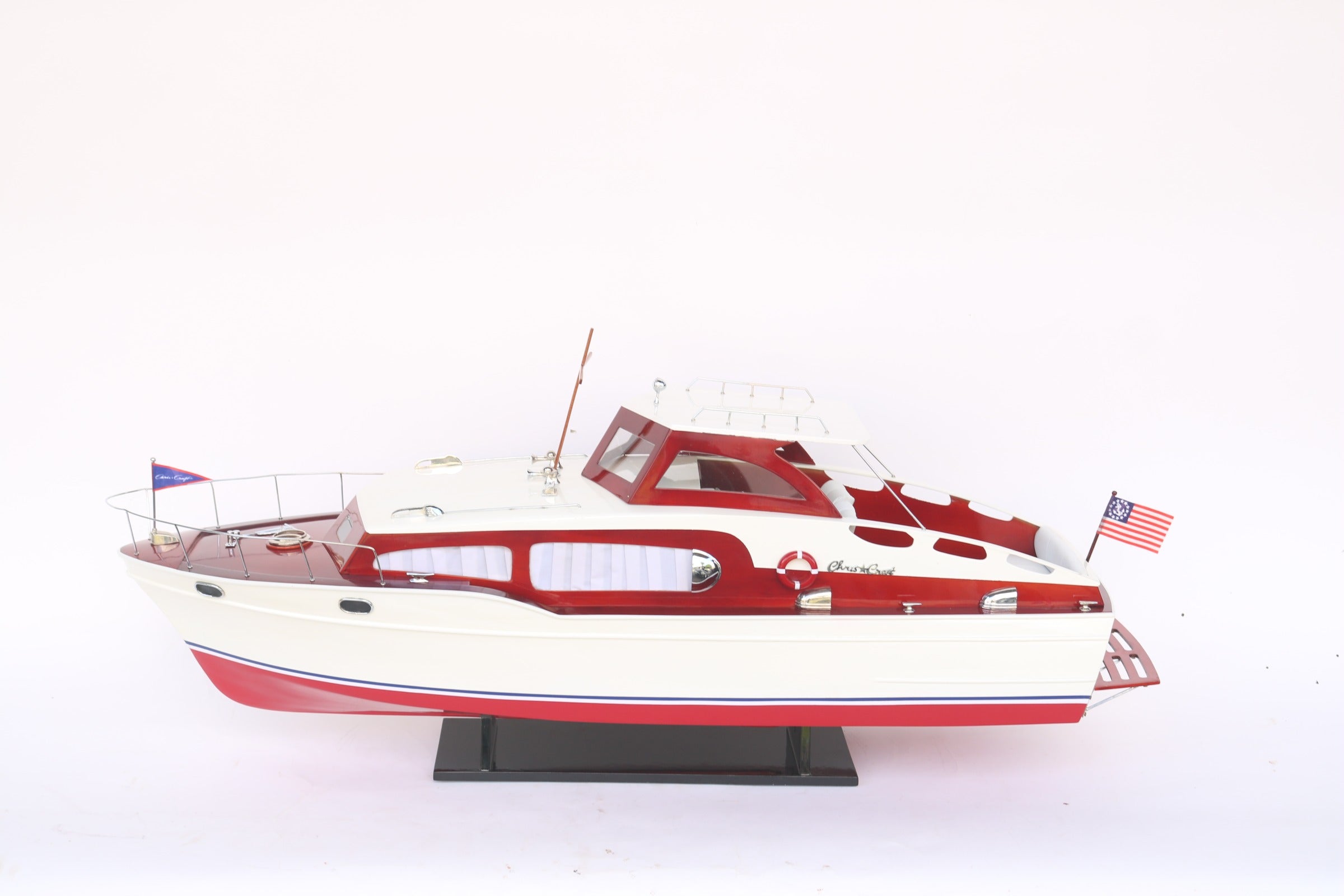 Model Speed Boat Chris Craft Cabin Cruiser 76 x 22 x H. 30 cm