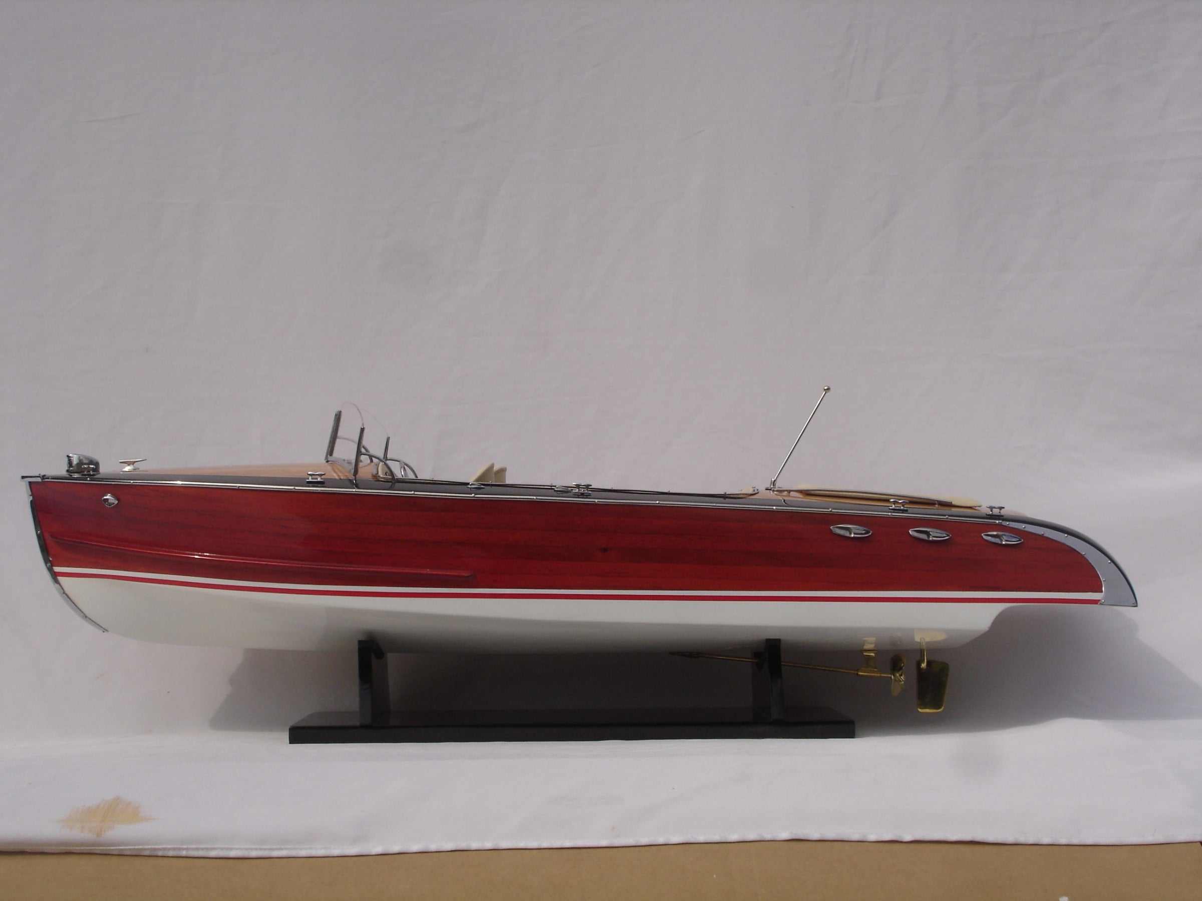 Model Speed Boat Stan Craft Shooter 82 x 24 x H. 25 cm