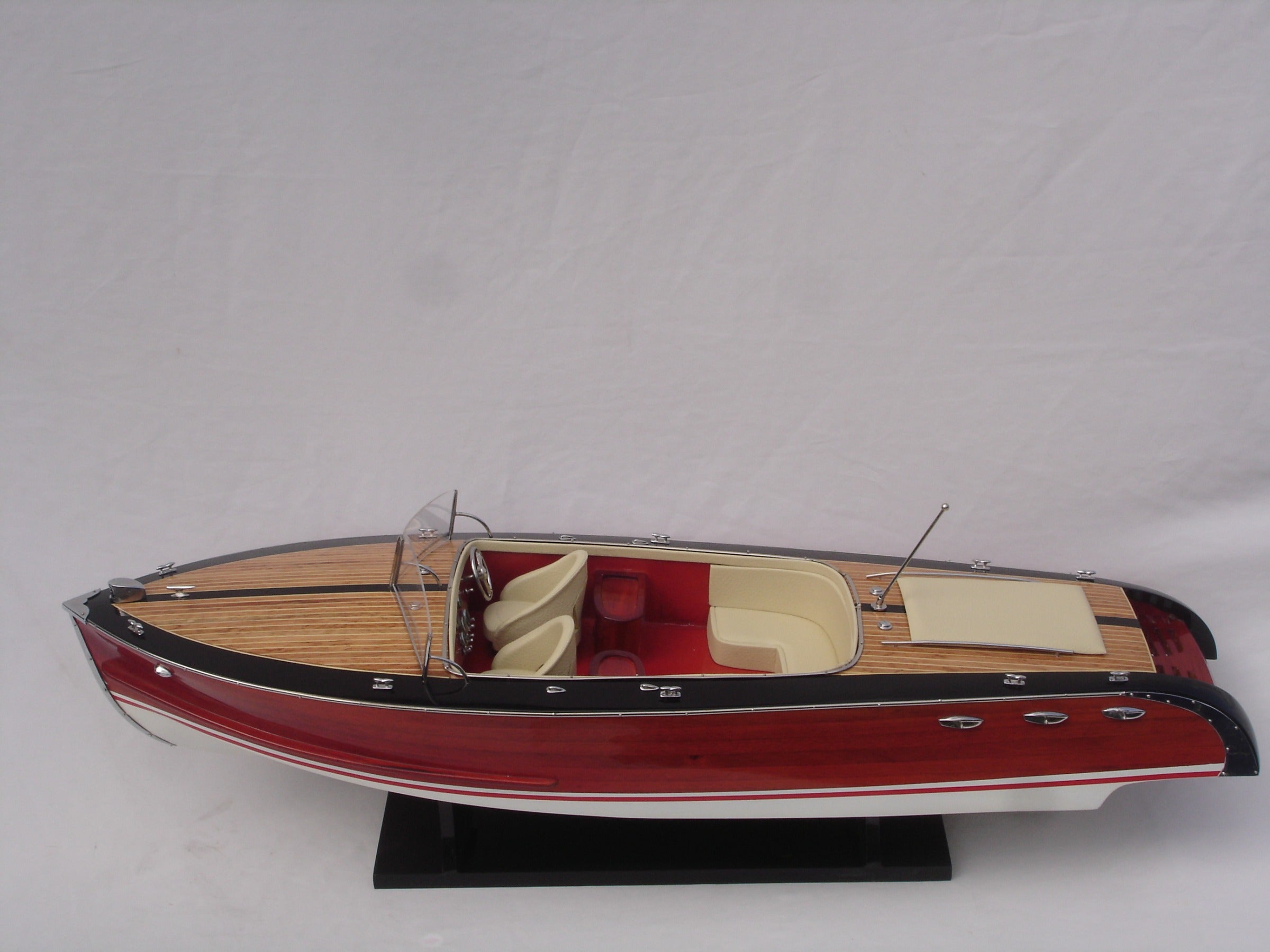 Model Speed Boat Stan Craft Shooter 82 x 24 x H. 25 cm