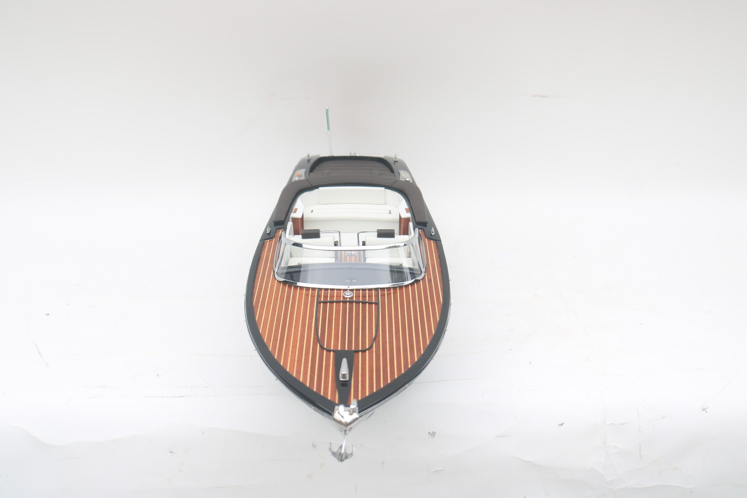 Modell-Speedboot Riva Iseo 82 x 25 x H. 23 cm