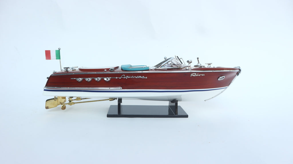 Model Speed Boat Chris Craft Triple Cockpit 73 x 22 x H. 23 cm