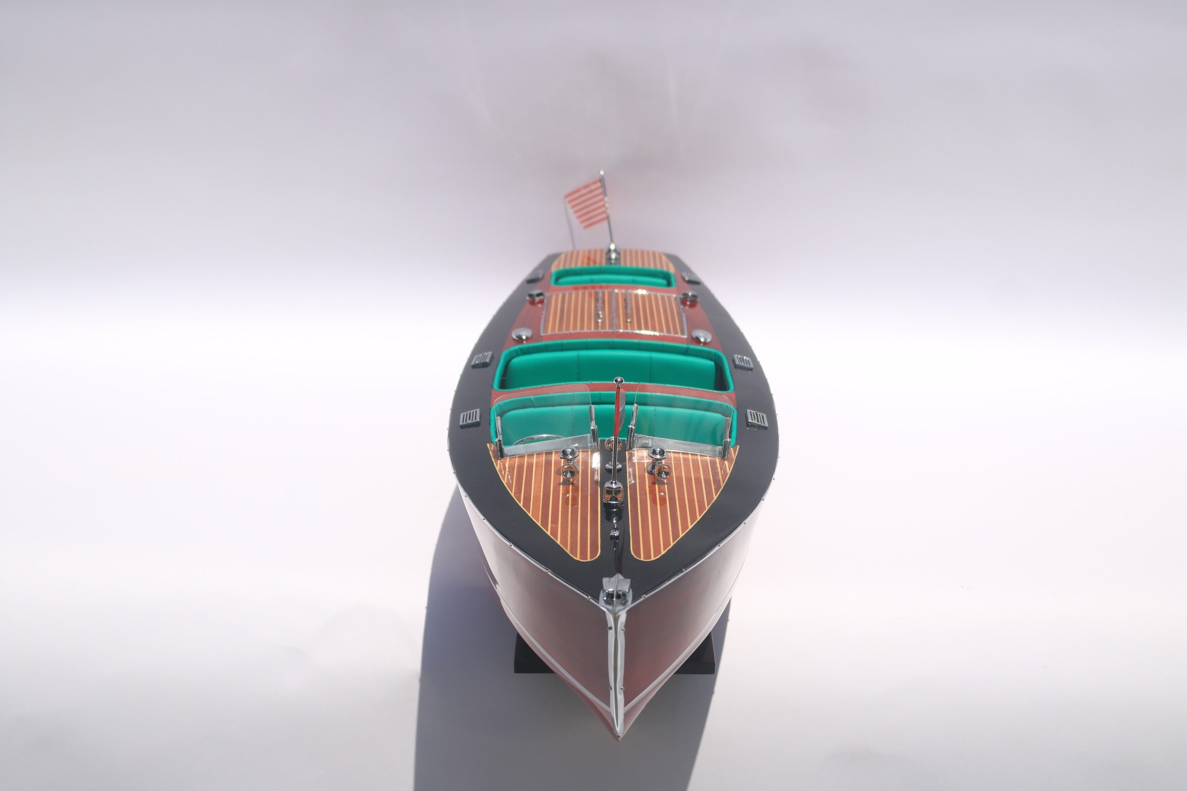 Model Speed Boat Chris Craft Triple Cockpit 81 x 23 x H. 23 cm