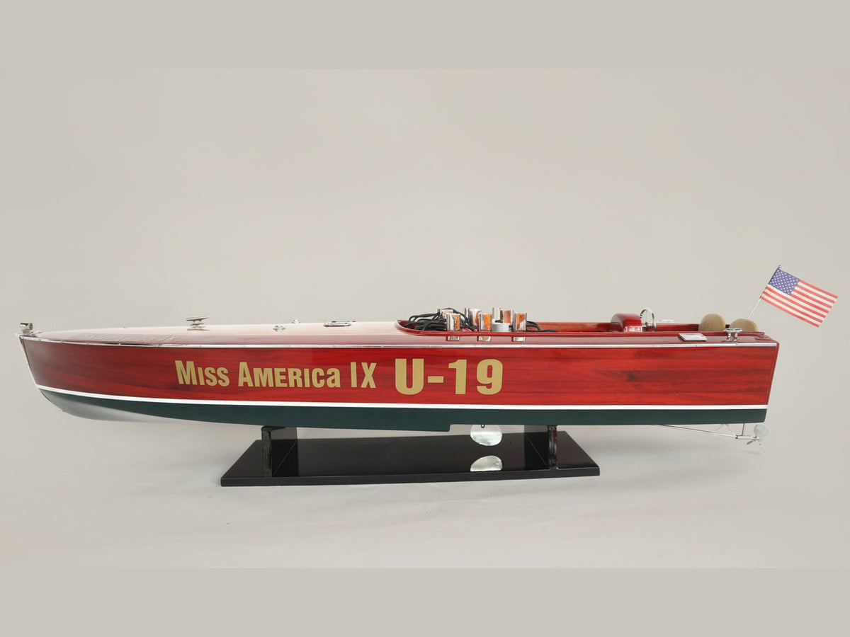 Model Speed Boat Miss America Ix 80 x 21 x H. 20 cm