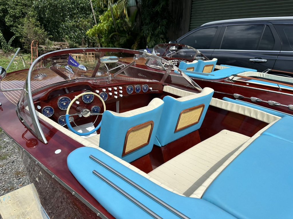 Modell-Speedboot Super Riva Lamborghini XXXL Wall Hanging 400 x 130 x H. 120 cm