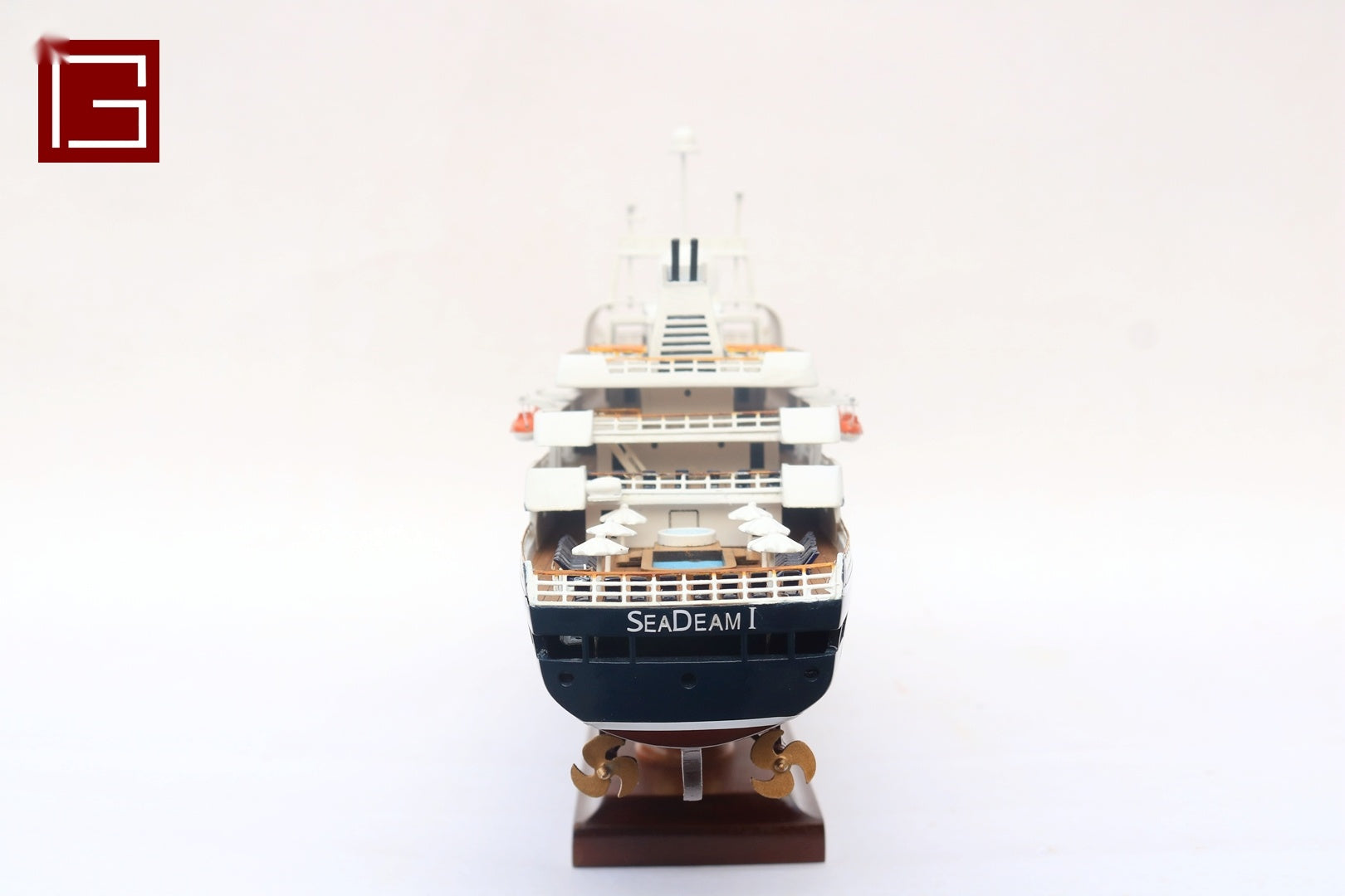 Modell-Ozeanliner SeaDream II 52 x 11 x H. 22 cm