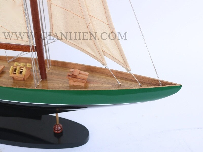 Model Sailing Boat Shamrock Painted Green 60 x 11 x H. 76 cm