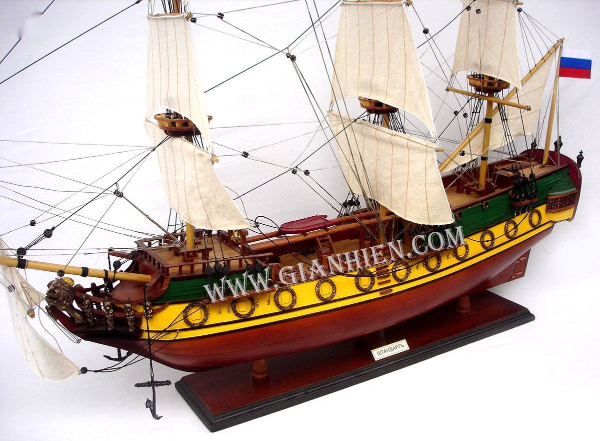Modellsegelschiff SHTANDART (Штандартъ) 80 x 19 x H. 67 cm