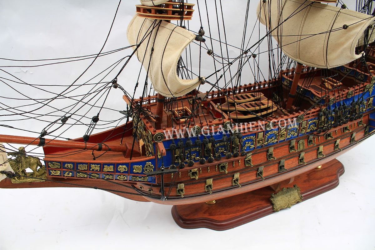 Model Tall Ship Sovereign of the SEAS 45 x 8 x H. 47 cm