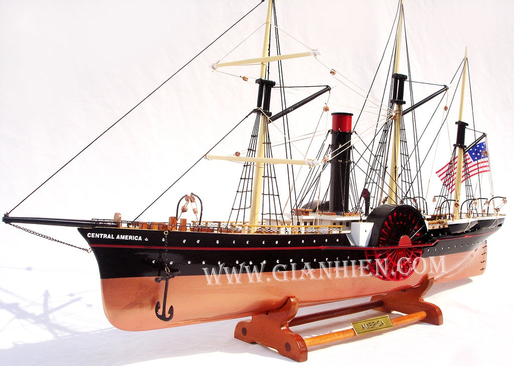 Model Tall Ship SS Central America 62 x 67 x H. 24 cm