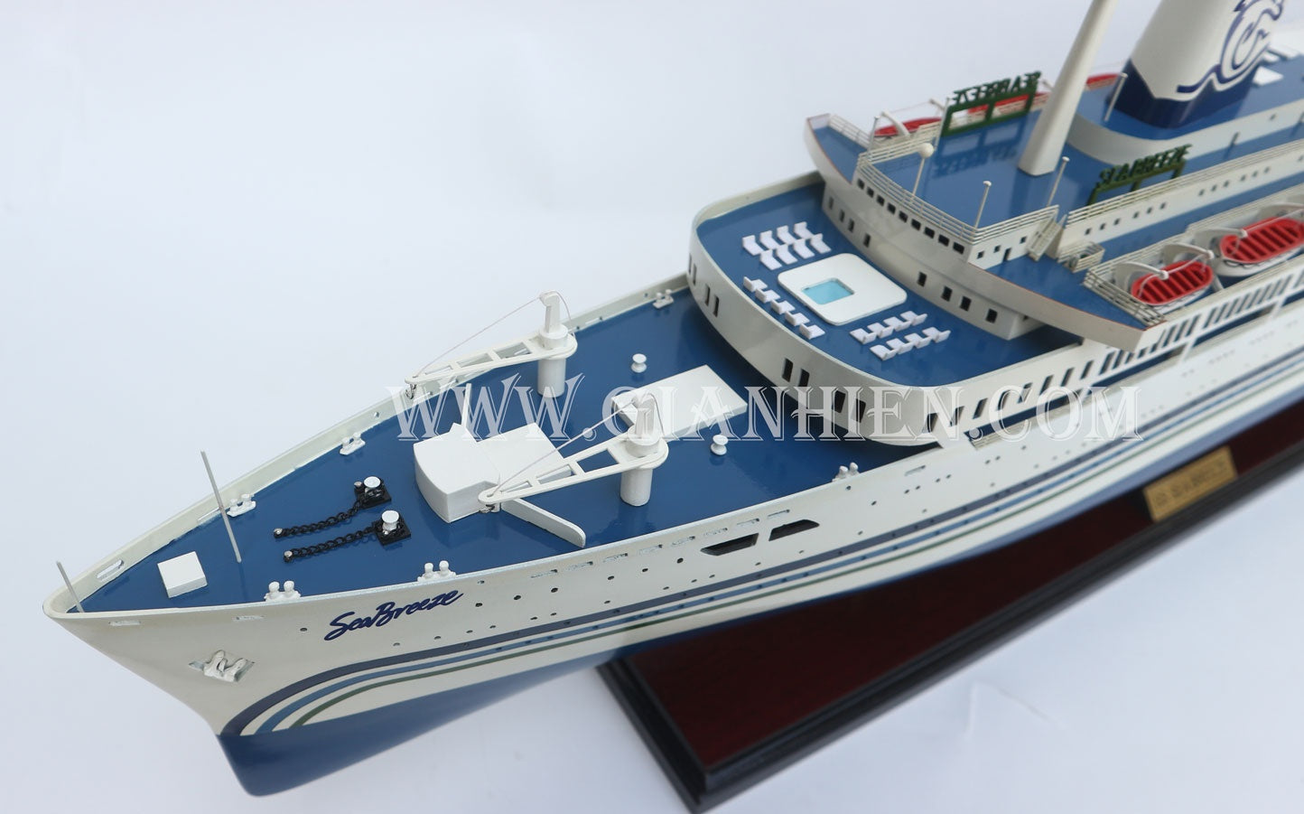 Modell-Ozeanliner SS SEA Breeze 61 x 9 x H. 21 cm