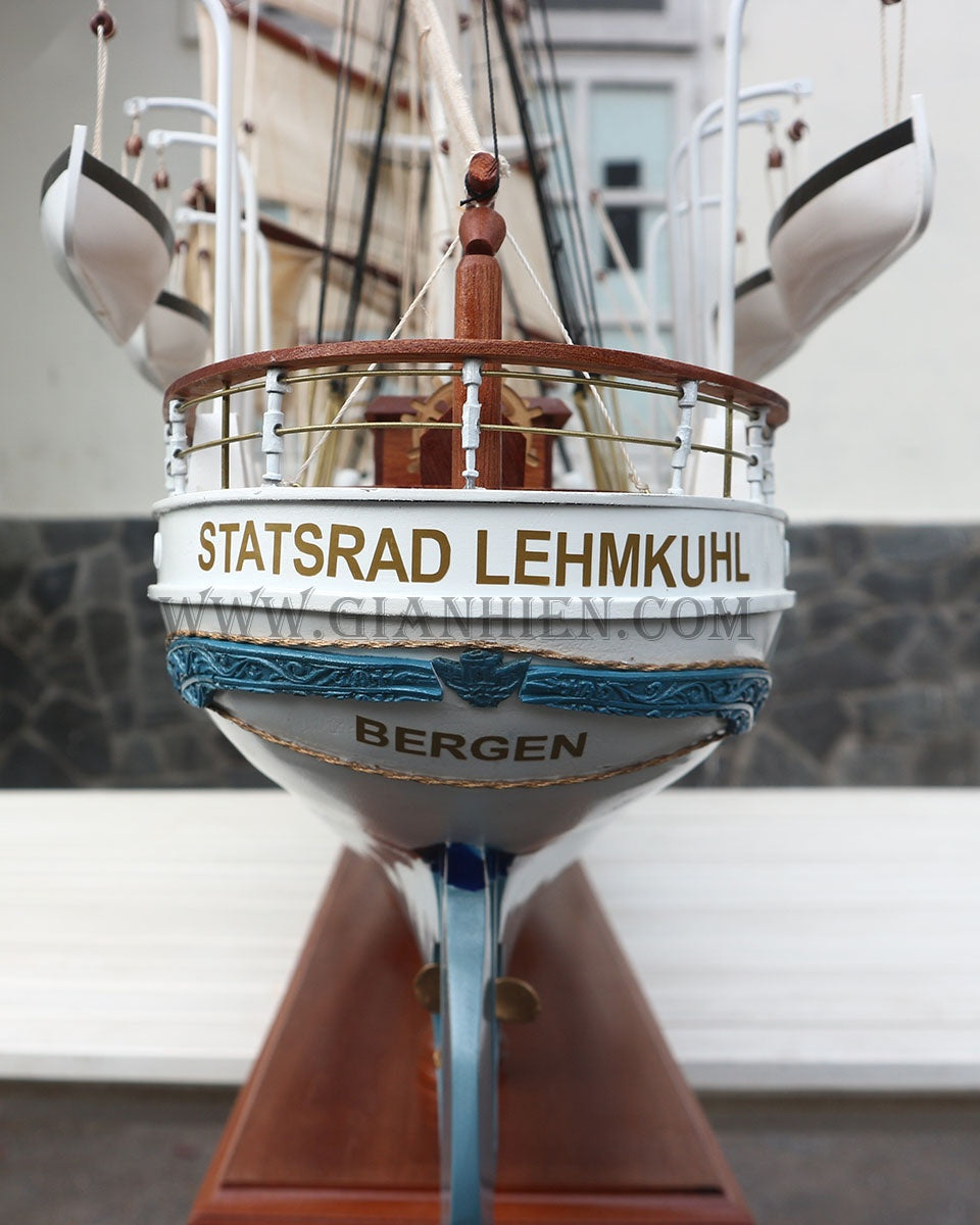 Modellsegelschiff Statsraad Lehmkuhl 80 x 13 x H. 67 cm