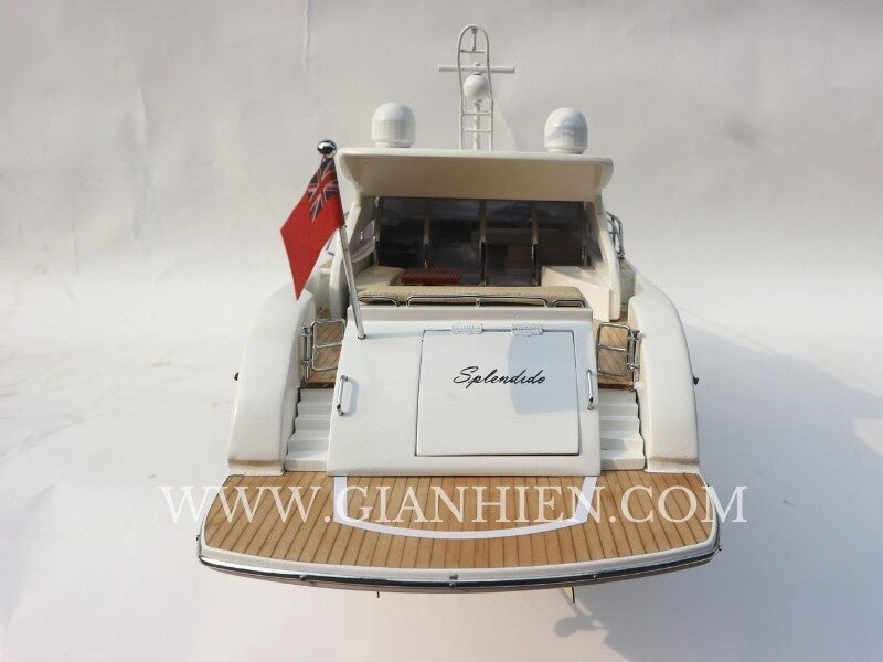 Model Speed Boat Sunseeker Predator 72 73 x 17 x H. 27 cm