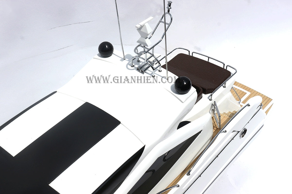 Modellyacht Sunseeker Predator 80 83 x 20 x H. 40 cm