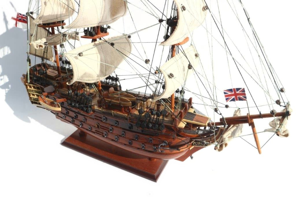 Model Tall Ship HMS Victory 40 x 8.5 x H. 45 cm