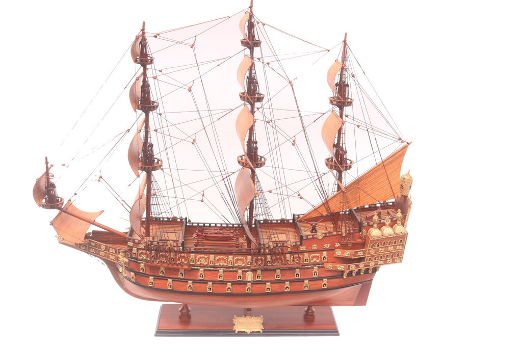 Model Tall Ship Sovereign of the Sea - Special Edition (Rosewood) 85 x 25 x H. 79 cm