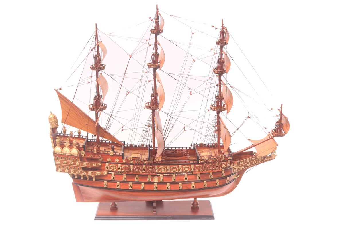 Model Tall Ship Sovereign of the Sea - Special Edition (Rosewood) 85 x 25 x H. 79 cm