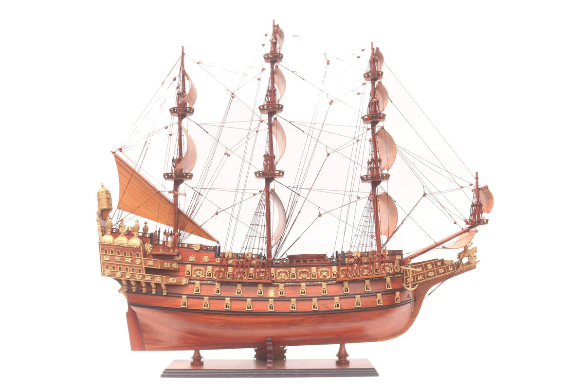 Model Tall Ship Sovereign of the Sea - Special Edition (Rosewood) 85 x 25 x H. 79 cm