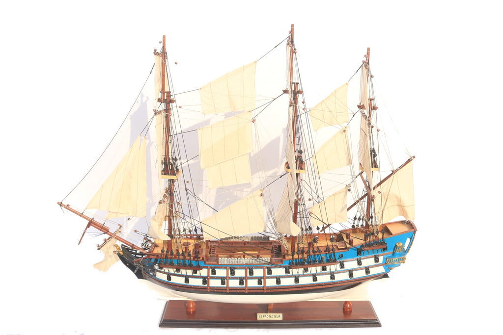 Modellsegelschiff Le Protecteur Painted 78 x 19 x H. 78 cm
