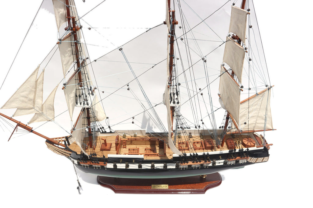 Model Tall Ship USS Constellation Painted 80 x 18 x H. 78 cm