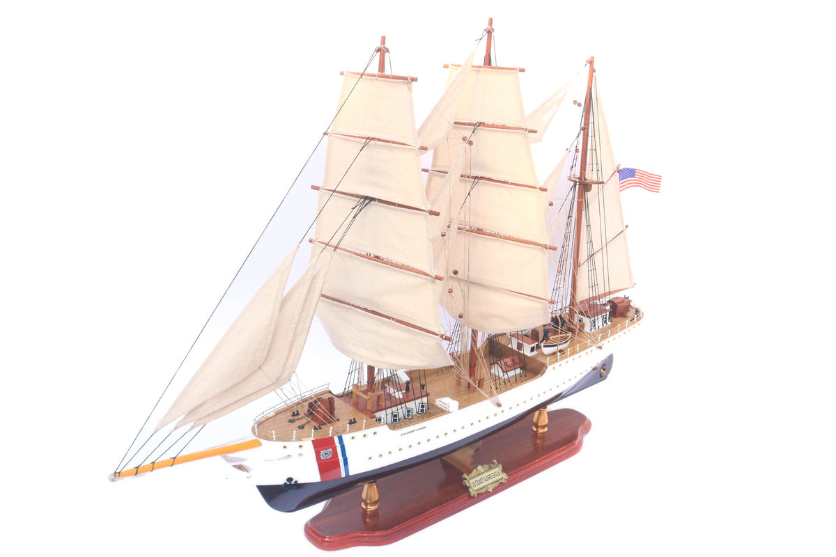 Model Tall Ship US Coast Guard Eagle Painted 60 x 13 x H. 57 cm
