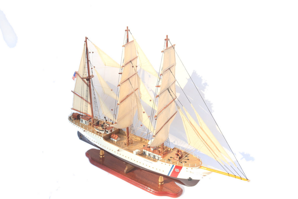 Model Tall Ship US Coast Guard Eagle Painted 60 x 13 x H. 57 cm