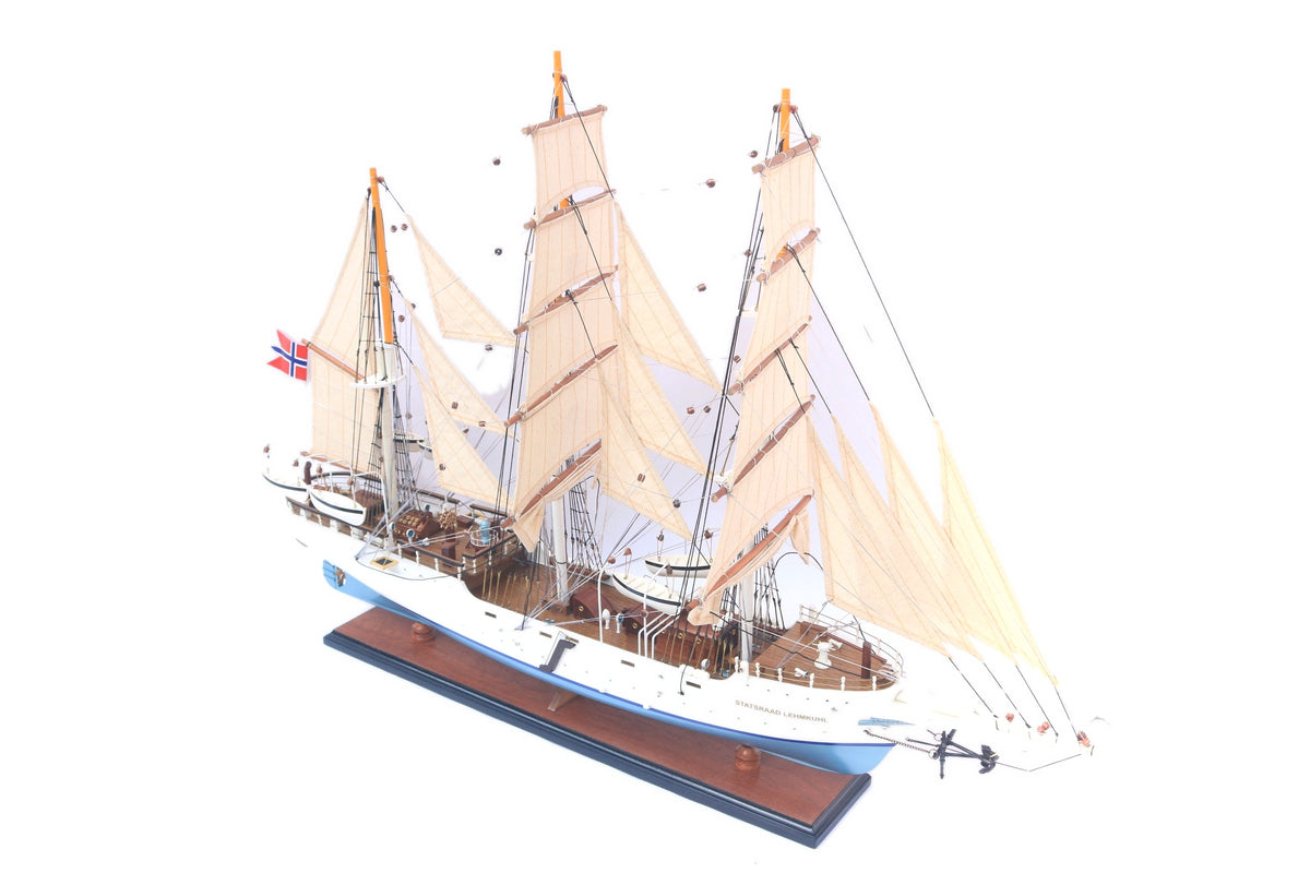 Model Tall Ship Statsraad Lehmkuhl 80 x 13 x H. 67 cm