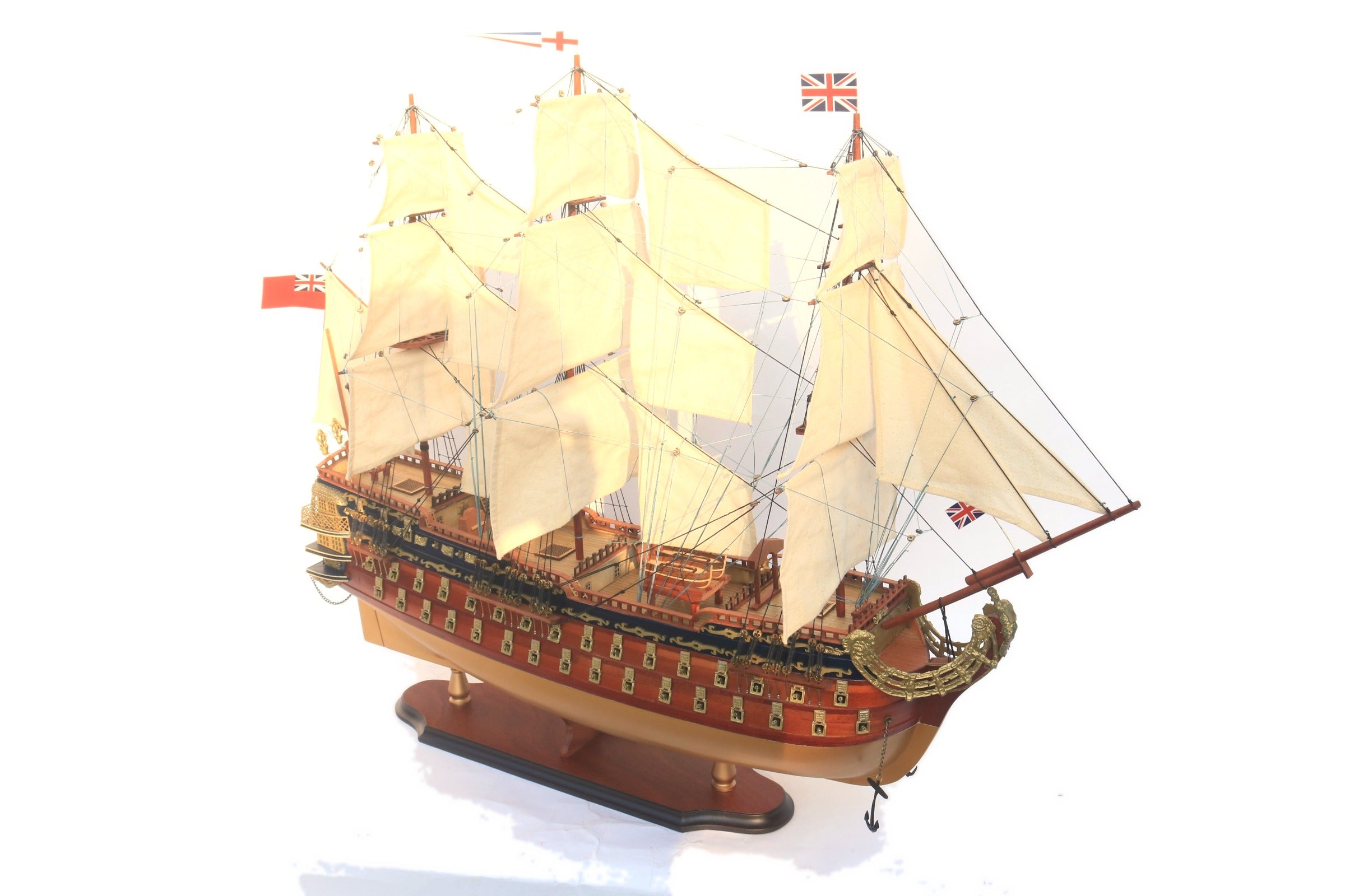 Model Tall Ship HMS Bellona 64 x 17 x H. 67 cm