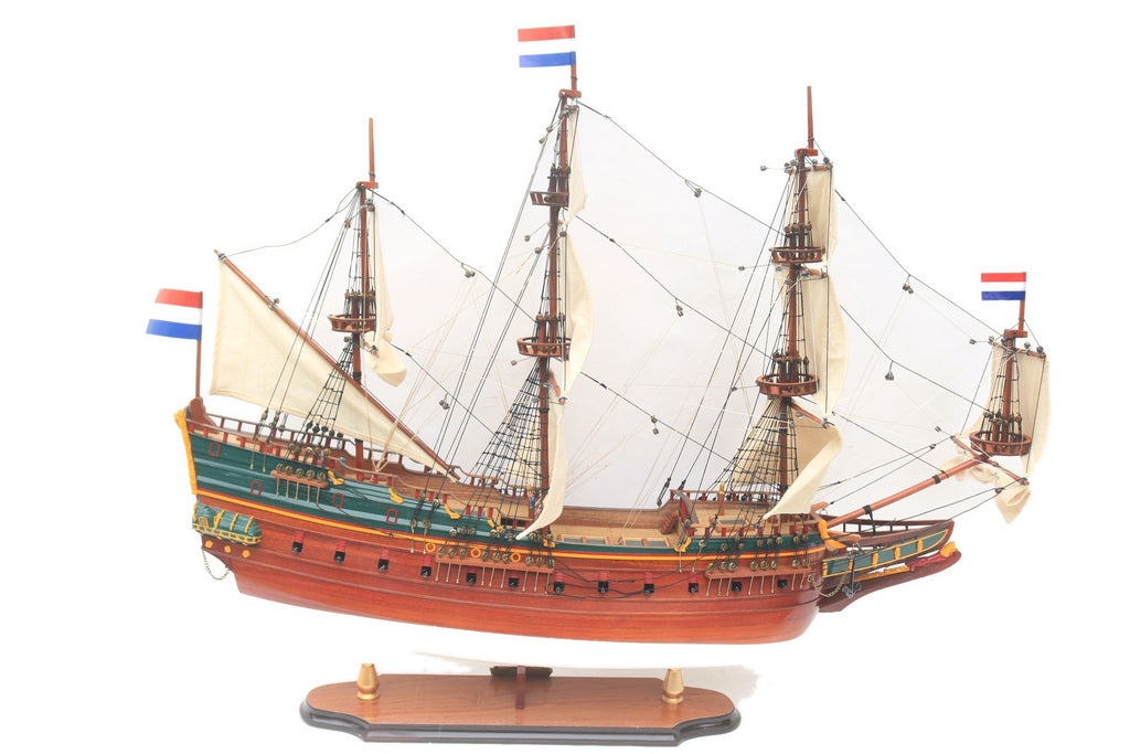 Model Tall Ship Batavia 83 x 19 x H. 75 cm