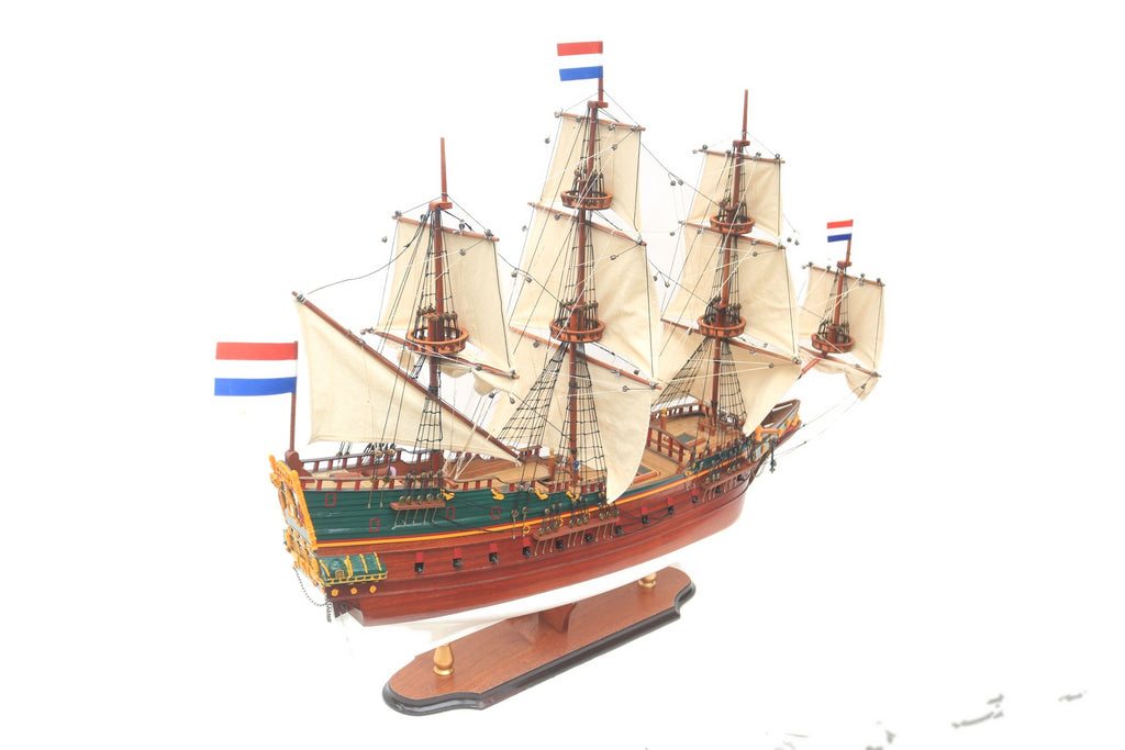Model Tall Ship Batavia 83 x 19 x H. 75 cm