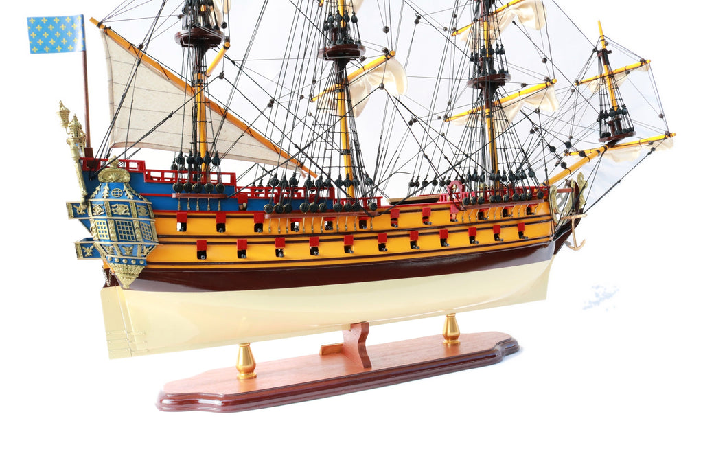 Model Tall Ship La Licorne / Unicorn (Cream & Brown) 62 x 15 x H. 65 cm