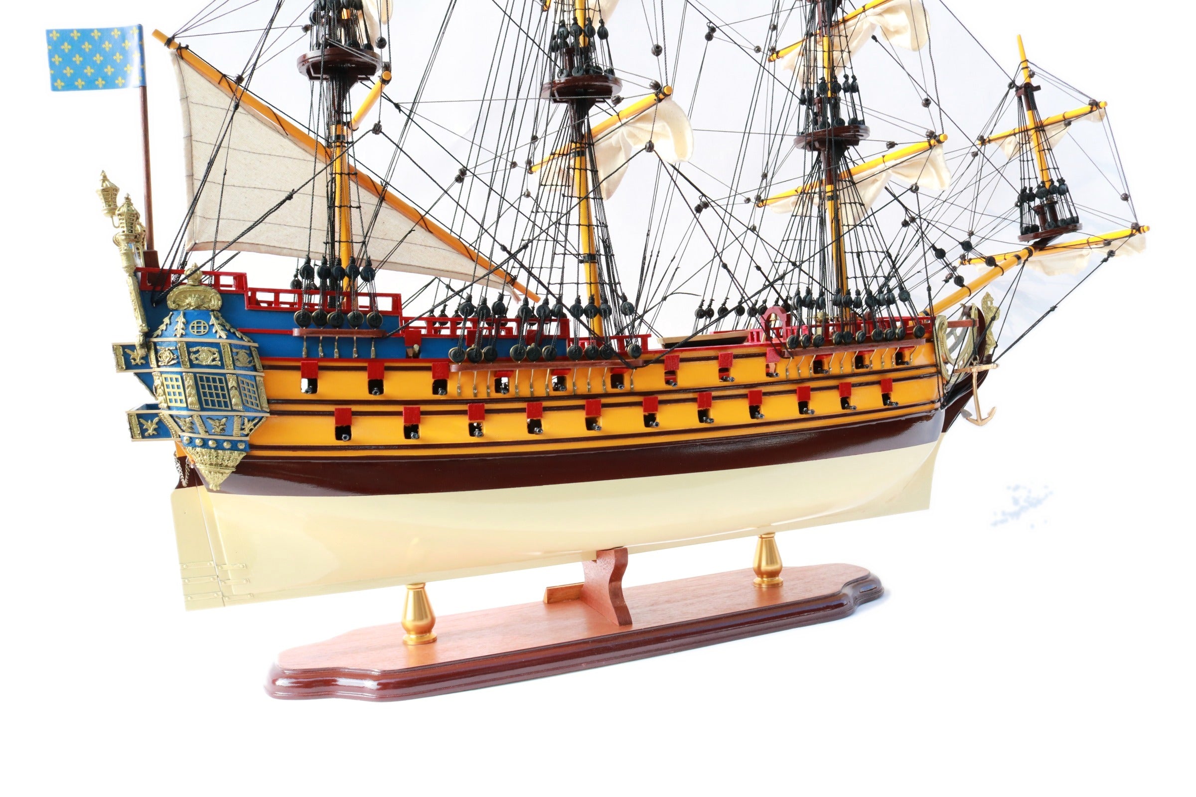 Model Tall Ship La Licorne / Unicorn (Cream & Brown) 62 x 15 x H. 65 cm