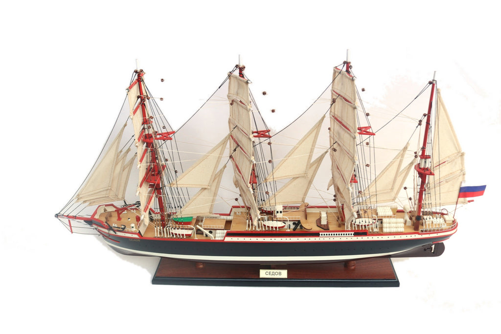 Model Tall Ship Sedov 80 x 11 x H. 52 cm
