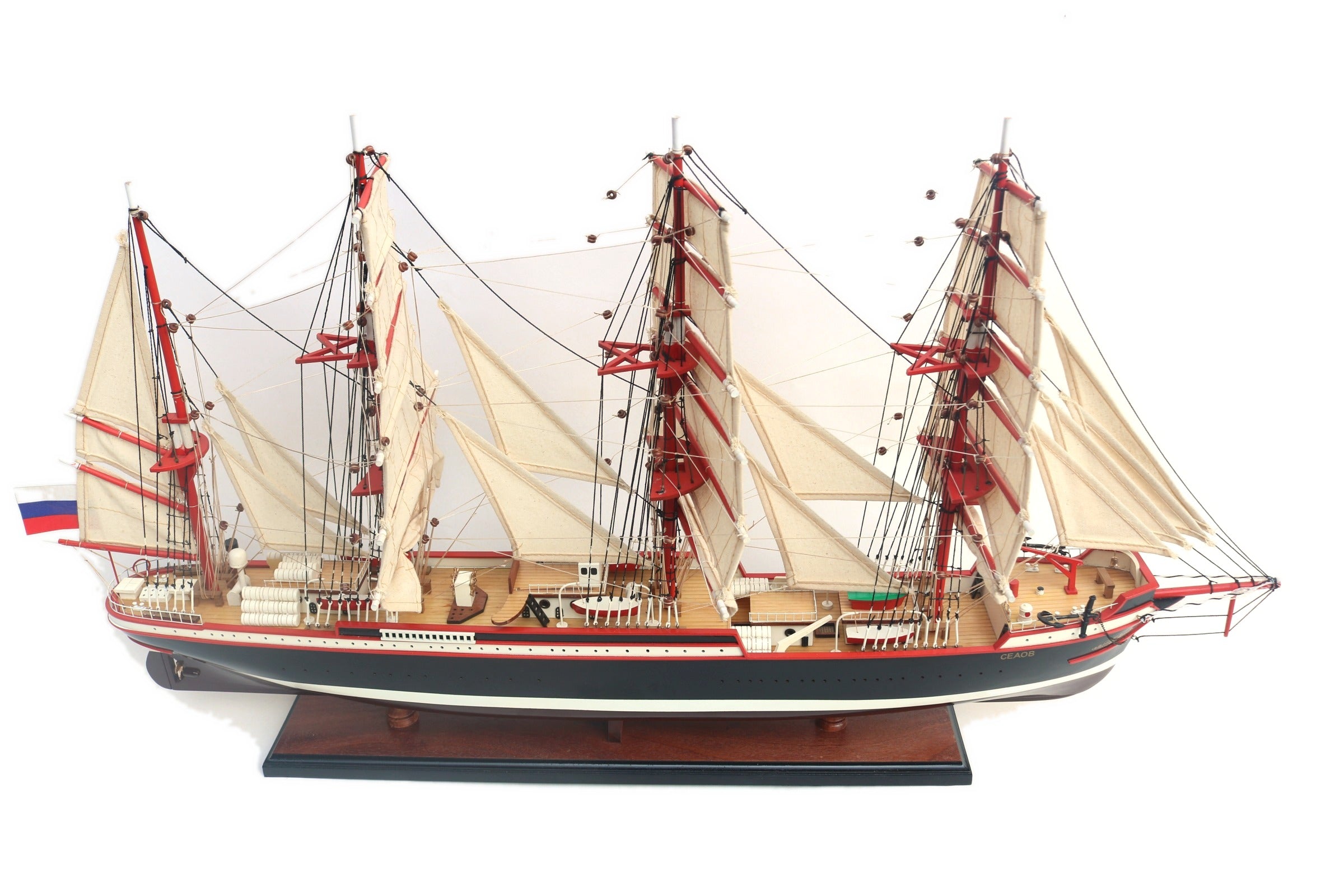 Model Tall Ship Sedov 80 x 11 x H. 52 cm
