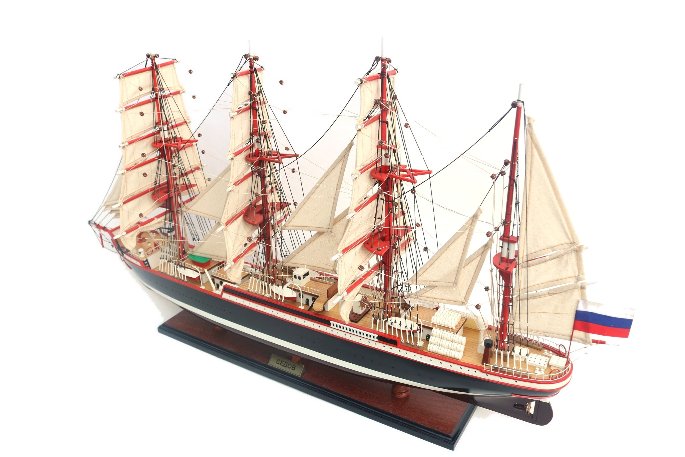 Model Tall Ship Sedov 80 x 11 x H. 52 cm