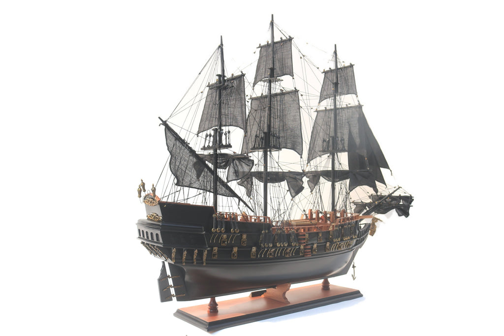 Model Tall Ship Black Pearl (Red Wood Deck) 76 x 17 x H. 72 cm