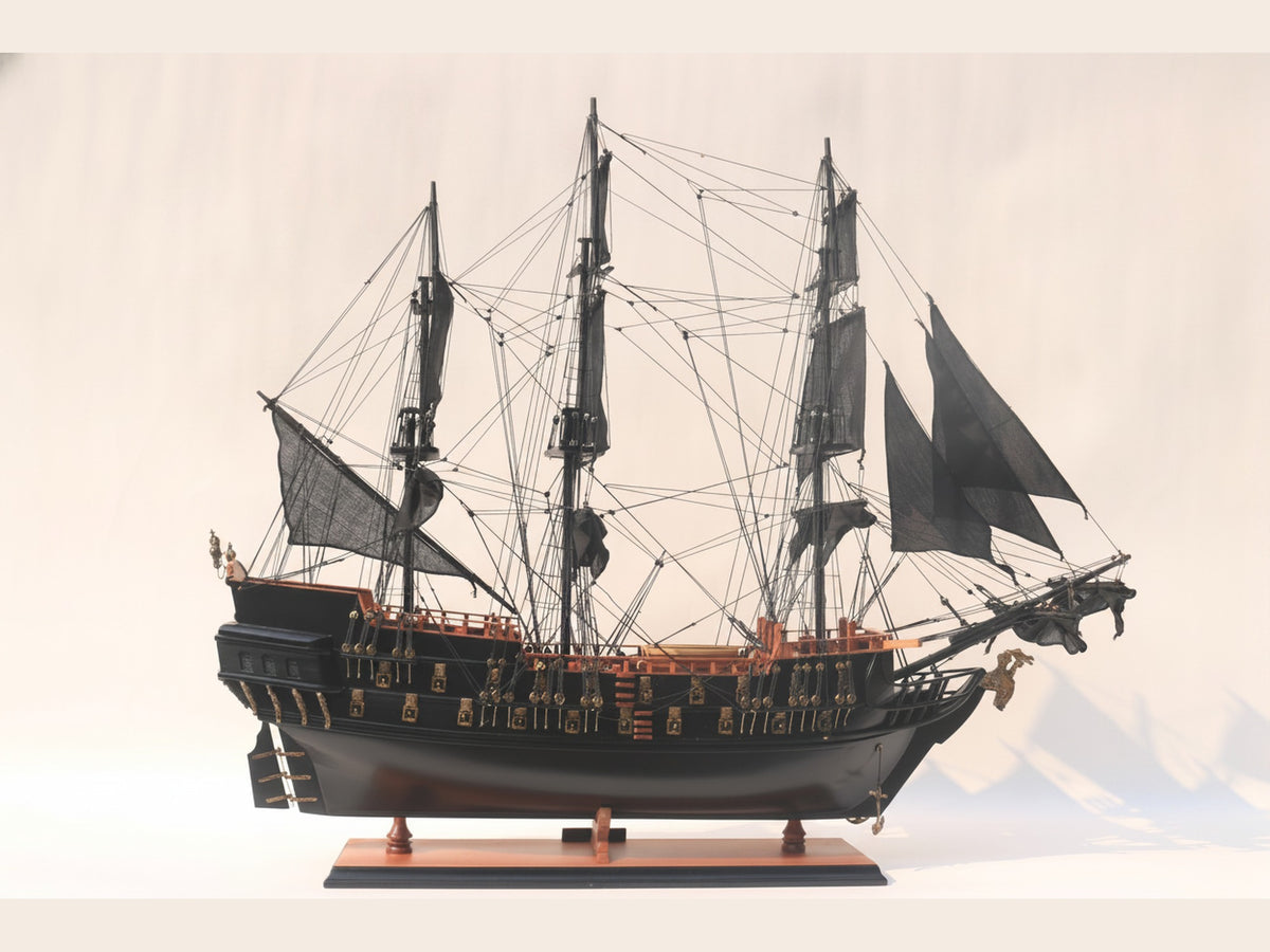 Model Tall Ship Black Pearl (Red Wood Deck) 76 x 17 x H. 72 cm