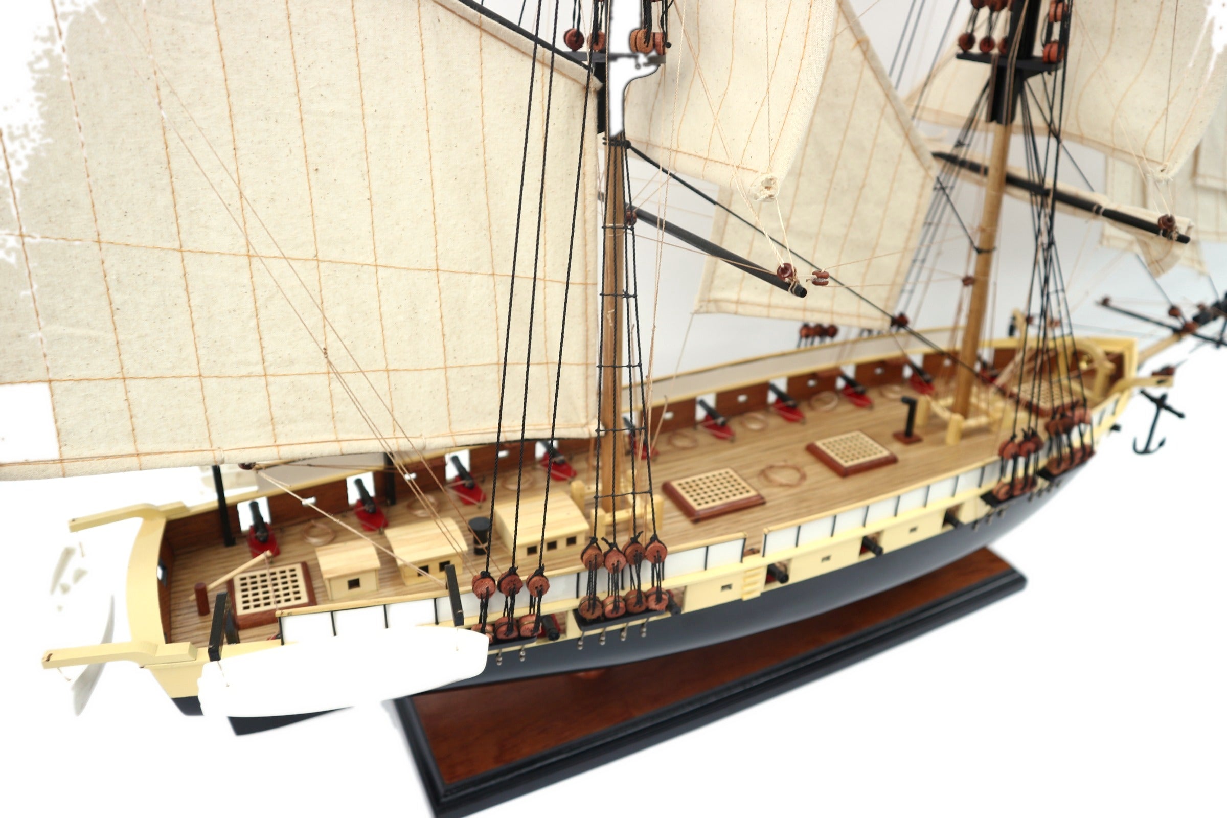 Model Tall Ship USS Niagara 70 x 15 x H. 65 cm