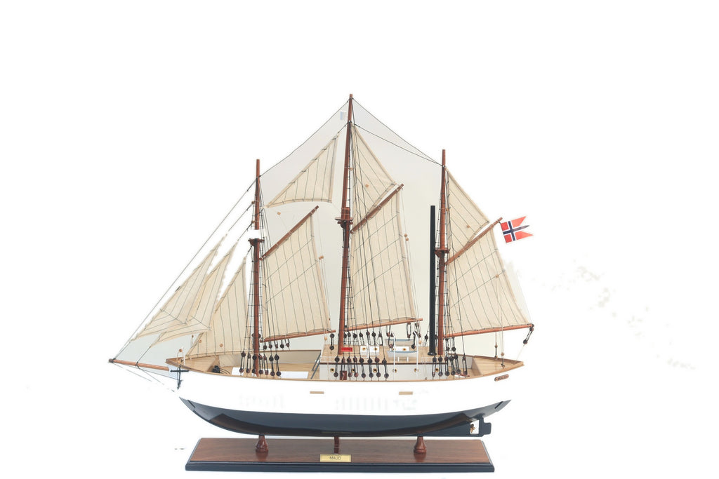 Model Tall Ship Maud 70 x 23 x H. 75 cm
