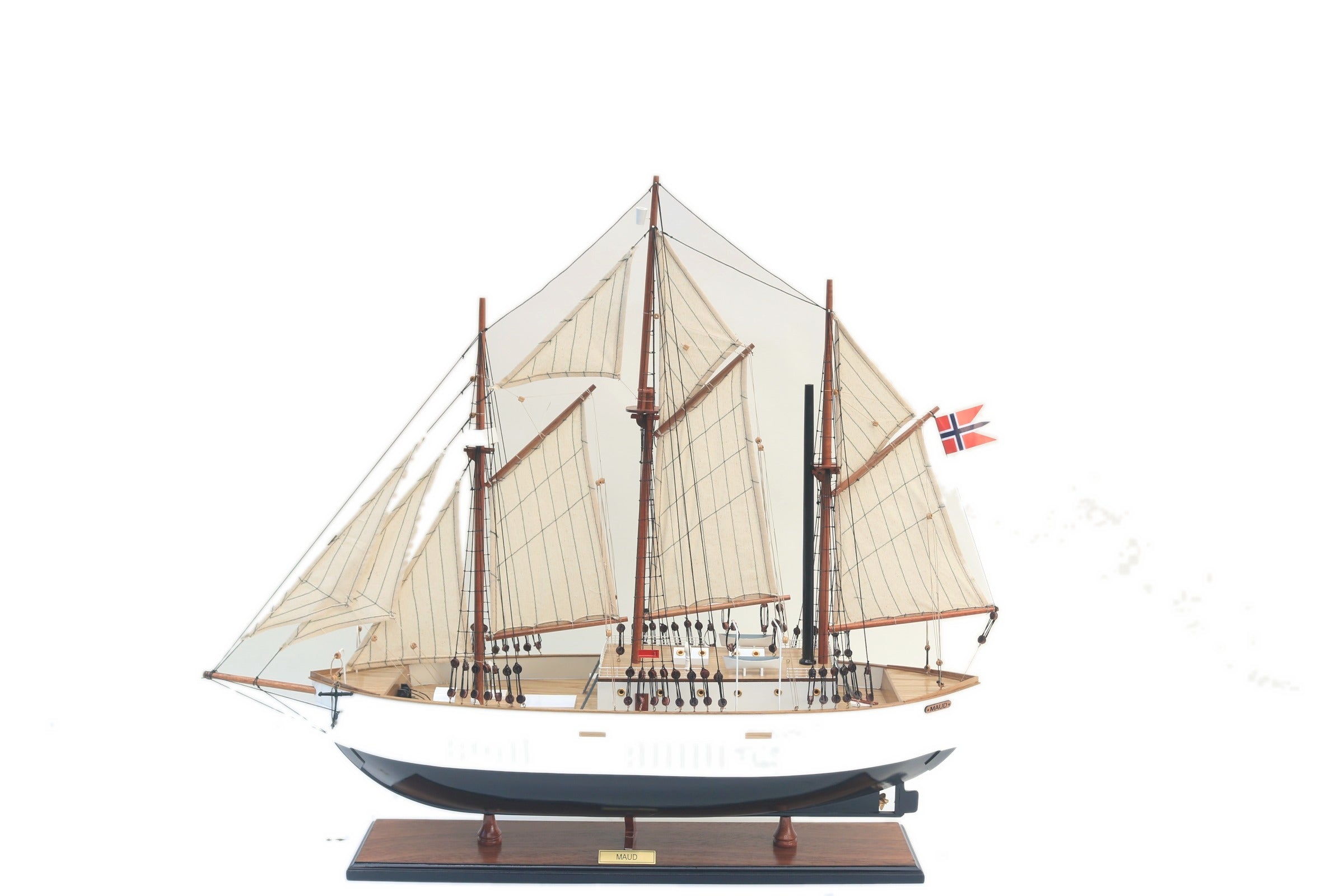 Model Tall Ship Maud 70 x 23 x H. 75 cm
