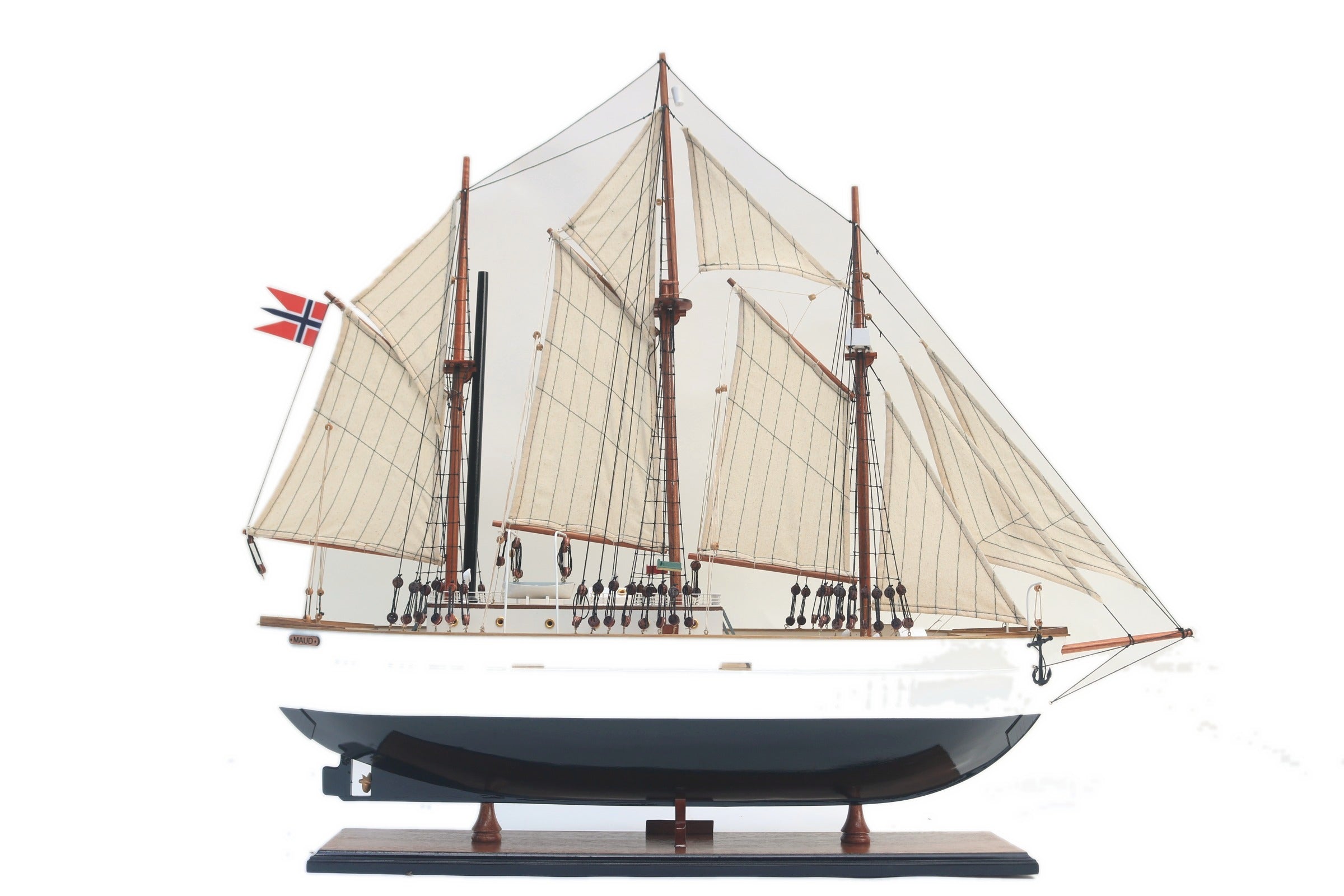 Model Tall Ship Maud 70 x 23 x H. 75 cm