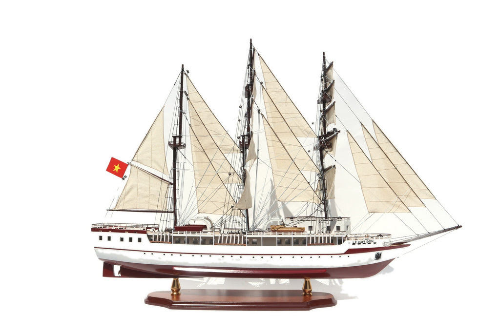 Model Tall Ship Le Quy Don 80 x 19 x H. 78 cm