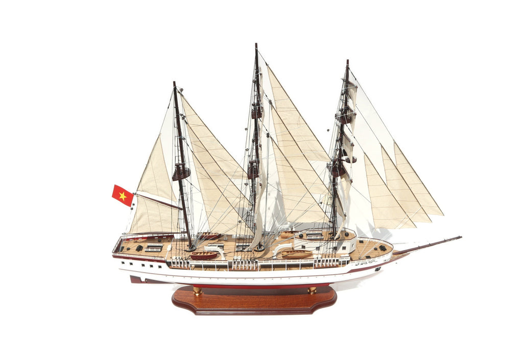 Model Tall Ship Le Quy Don 80 x 19 x H. 78 cm