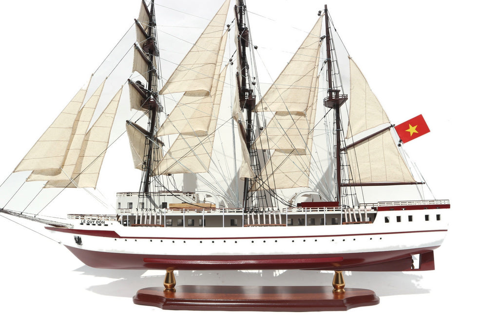 Model Tall Ship Le Quy Don 80 x 19 x H. 78 cm
