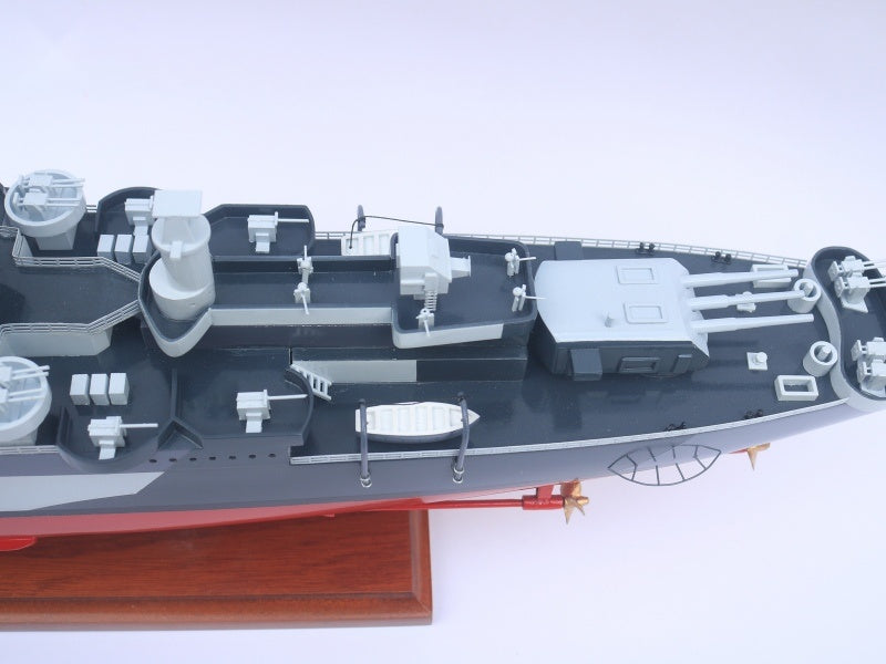 Modell-Kriegsschiff USS Indianapolis (CA-35) ( Camouflage paint ) 95 x 13 x H. 30 cm