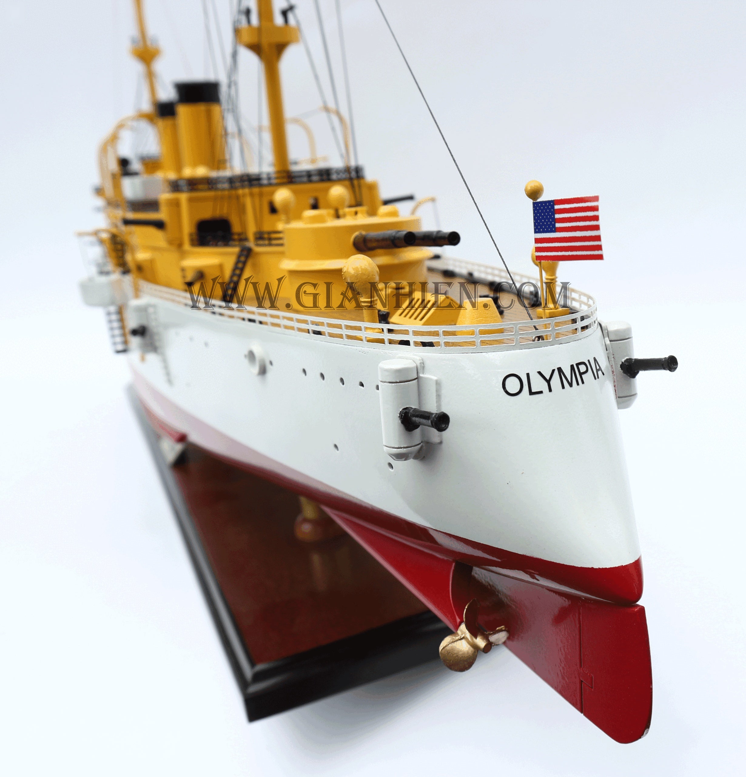 Model Warship USS Olympia 104 x 19 x H. 47 cm