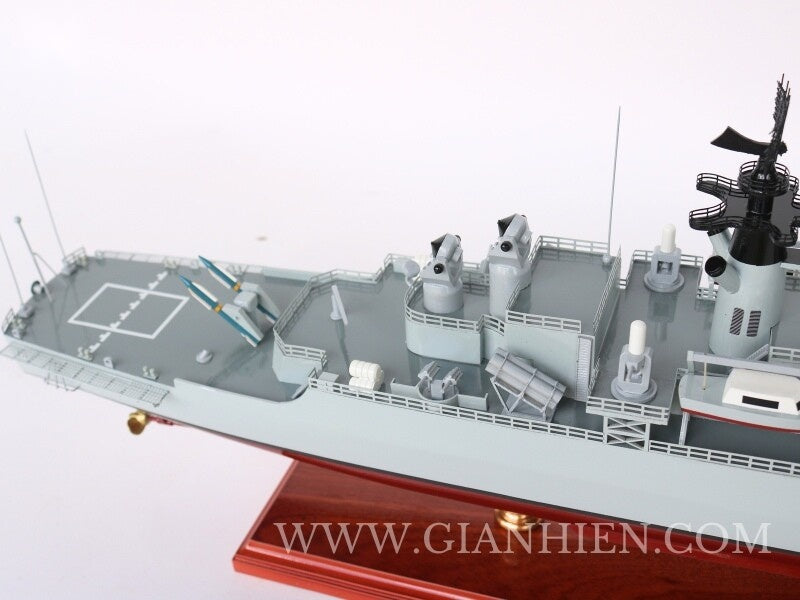 Modell-Kriegsschiff USS Worden (CG-18) 81 x 11 x H. 33 cm