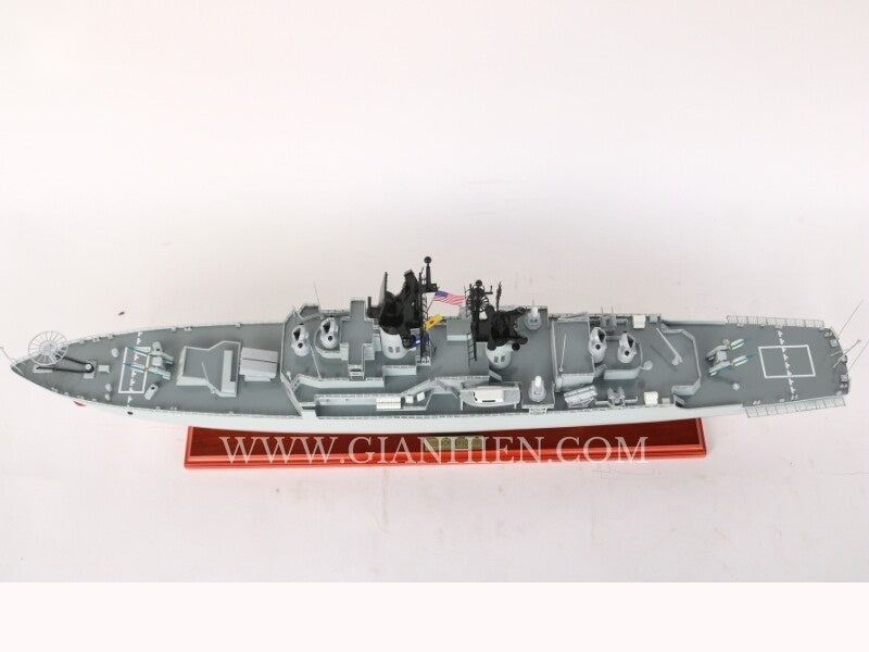 Modell-Kriegsschiff USS Worden (CG-18) 81 x 11 x H. 33 cm